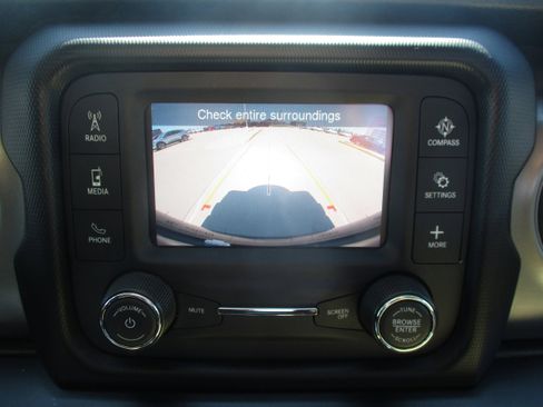 Used 2021 Jeep Wrangler Sport AWD/4WD image 20