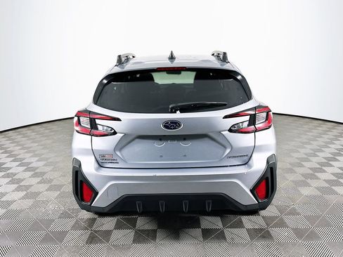 Used 2024 Subaru Crosstrek 2.0i Premium image 9