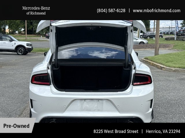 Used 2016 Dodge Charger SRT w/ Harman/Kardon Audio Group RWD image 25