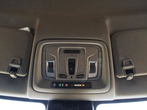 Used 2025 GMC Sierra 1500 SLT w/ SLT Premium Plus Package image 25