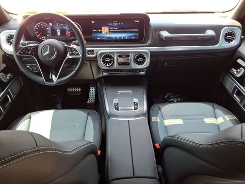 Used 2025 Mercedes-Benz G 550 image 28