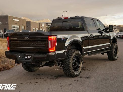 Used 2022 Ford F350 Lariat w/ Tremor Off-Road Package image 11