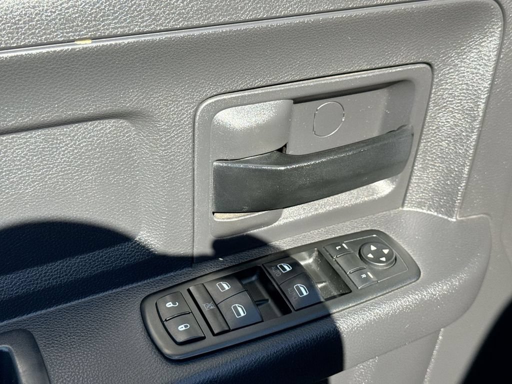 Used 2012 RAM 3500 ST w/ Chrome Appearance Group AWD/4WD image 12