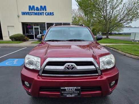 Used 2007 Toyota 4Runner SR5 AWD/4WD image 5