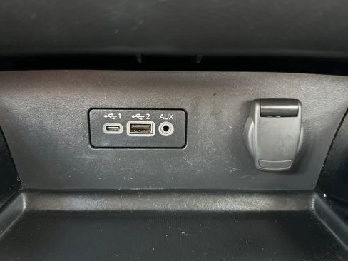 Used 2024 Nissan Altima 2.5 SV FWD image 32