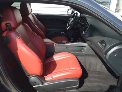 Used 2018 Dodge Challenger SXT Plus RWD image 15