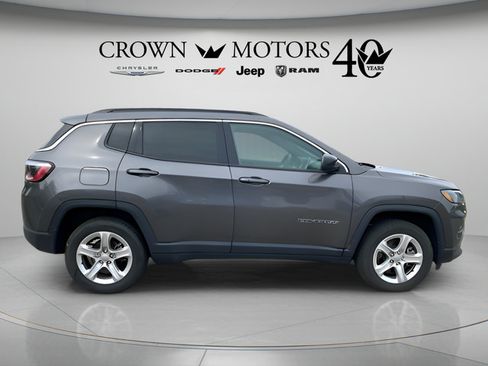 Used 2023 Jeep Compass Latitude w/ Convenience Group AWD/4WD image 11
