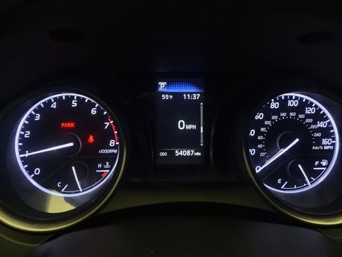 Used 2023 Toyota Camry SE image 23