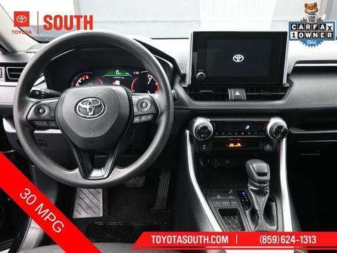 Used 2025 Toyota RAV4 XLE FWD image 11