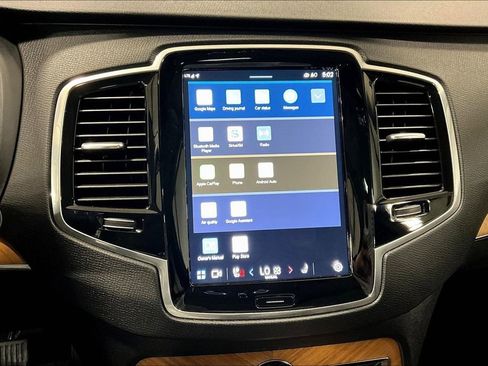 Certified 2023 Volvo XC90 B5 Plus AWD/4WD image 15