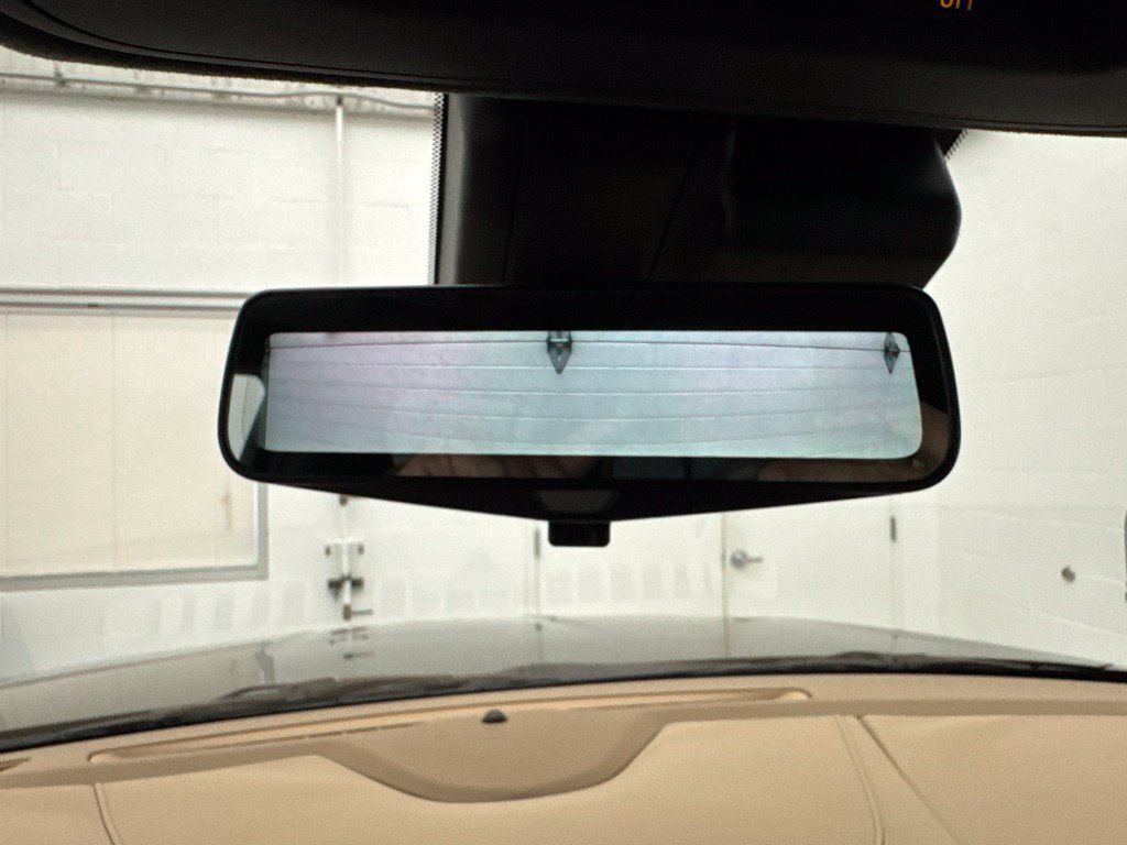 Used 2018 Cadillac Escalade ESV Platinum AWD/4WD image 57