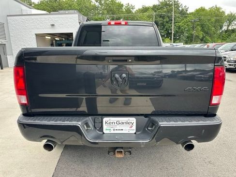 Used 2017 RAM 1500 Express w/ Black Ram 1500 Express Group AWD/4WD image 5