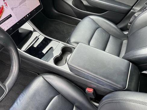 Used 2019 Tesla Model 3 Standard Range Plus RWD image 11