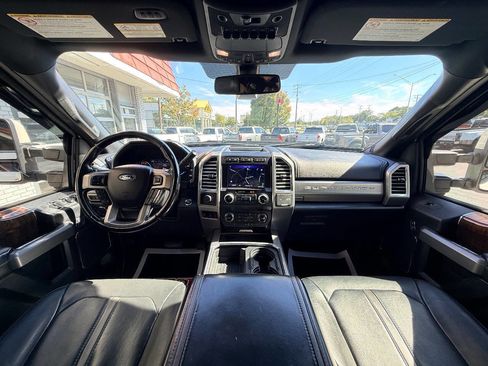 Used 2017 Ford F350 Platinum w/ Platinum Ultimate Package image 42