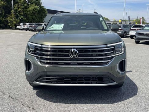 New 2026 Volkswagen Atlas SE FWD image 2