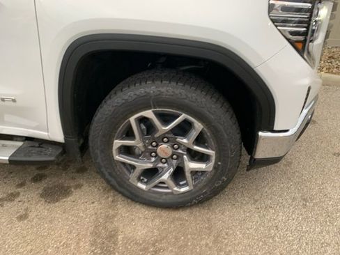 New 2026 GMC Sierra 1500 SLT w/ SLT Premium Plus Package image 2