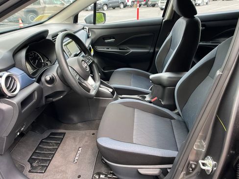 Used 2025 Nissan Versa SV w/ Trunk Package FWD image 9