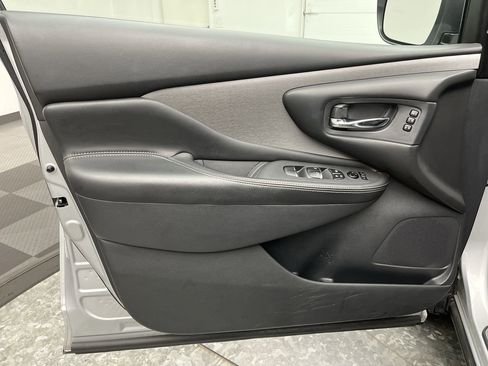 Used 2020 Nissan Murano SL w/ Moonroof Package image 8