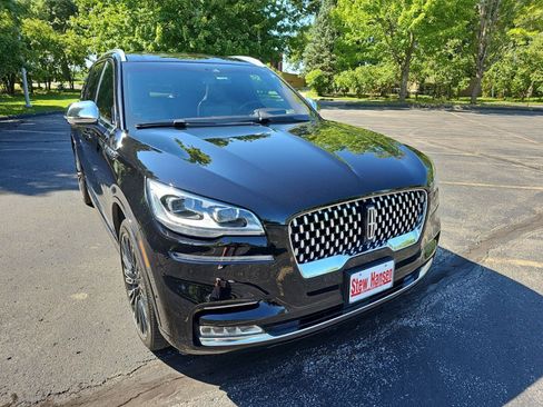 Used 2021 Lincoln Aviator Black Label w/ Class IV Trailer Tow Package AWD/4WD image 8
