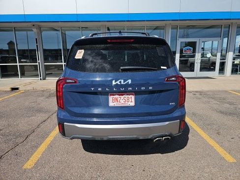 Used 2025 Kia Telluride S image 4