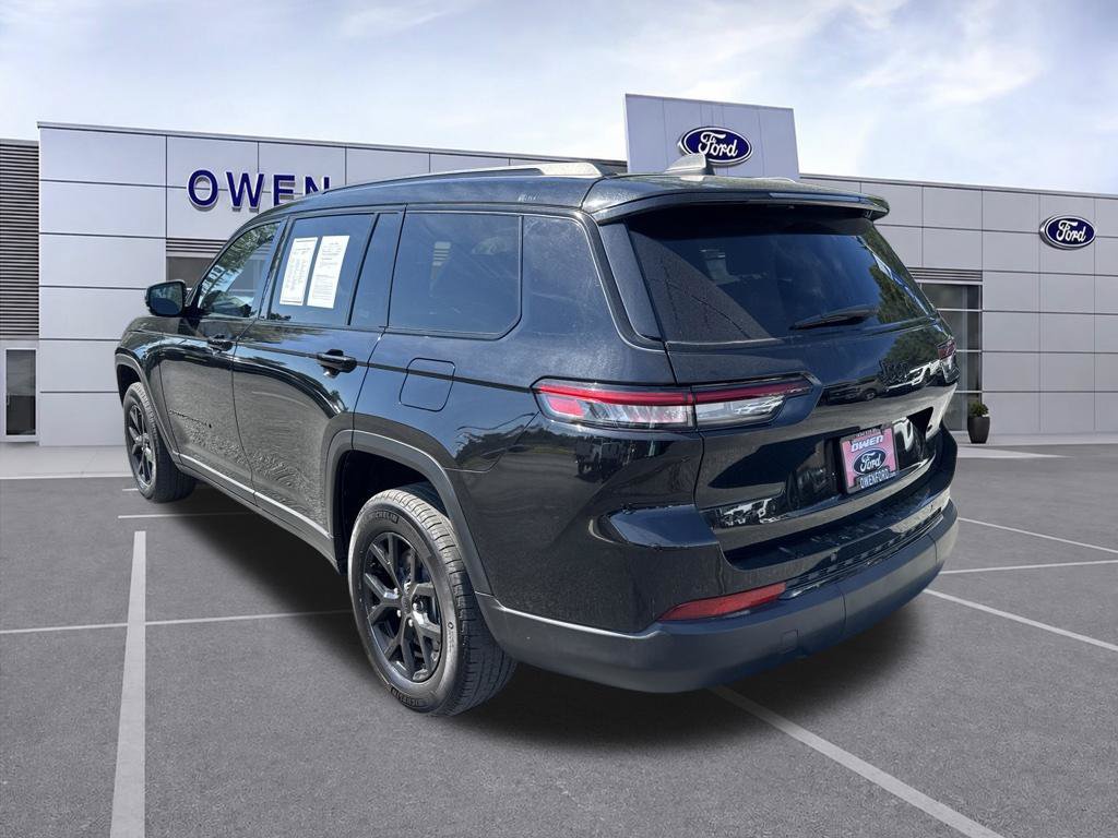 Used 2024 Jeep Grand Cherokee L Laredo AWD/4WD image 3