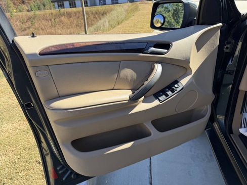 Used 2006 BMW X5 3.0i image 12