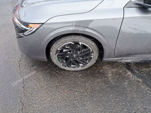 New 2026 Nissan Sentra SR w/ SR Premium Package image 28