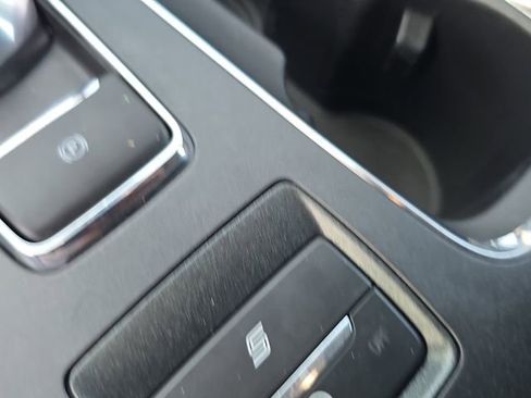 Used 2020 Ford Fusion SE image 25