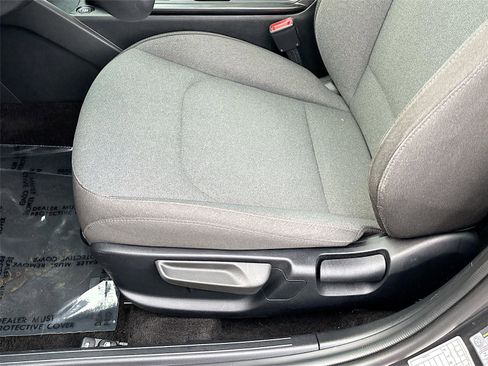 Used 2025 Kia K4 LXS image 18