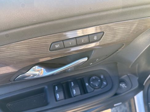 Used 2023 GMC Terrain Denali w/ Denali Premium Package image 15