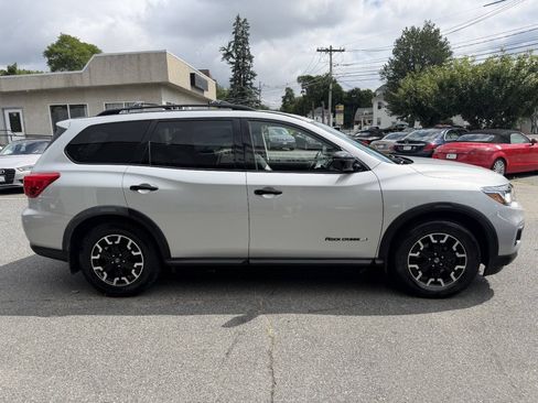 Used 2020 Nissan Pathfinder SL AWD/4WD image 10