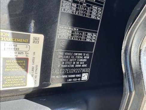 Used 2024 Land Rover Defender 110 X-Dynamic SE image 22