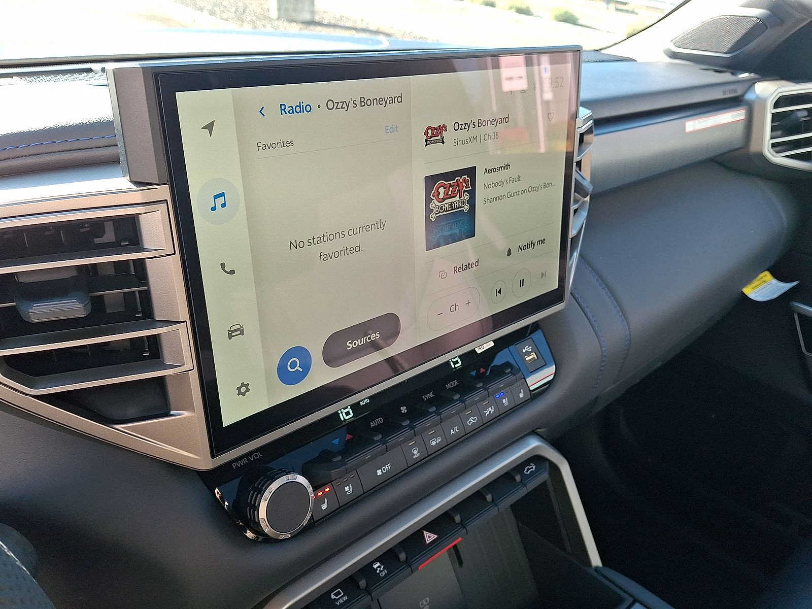 New 2026 Toyota Tundra Platinum AWD/4WD image 16