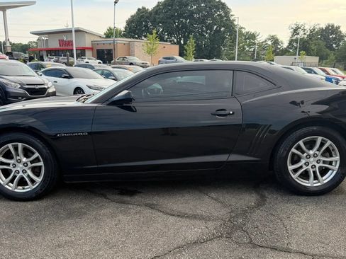 Used 2014 Chevrolet Camaro LT RWD image 2