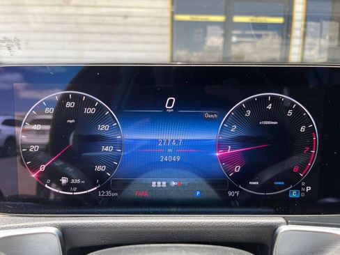 Used 2025 Mercedes-Benz GLB 250 4MATIC image 41