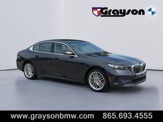 Used 2025 BMW 540i xDrive AWD/4WD video 1