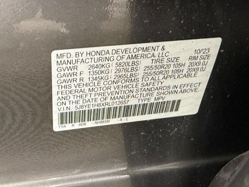 Used 2024 Acura MDX SH-AWD w/ Advance Package image 33