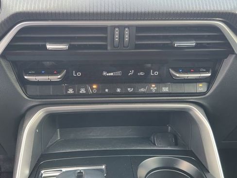 Used 2026 MAZDA CX-90 3.3 Turbo w/ Select Package image 15