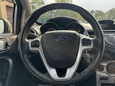 Used 2016 Ford Fiesta SE FWD image 19