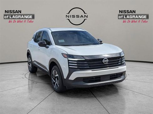 New 2026 Nissan Kicks SV image 3