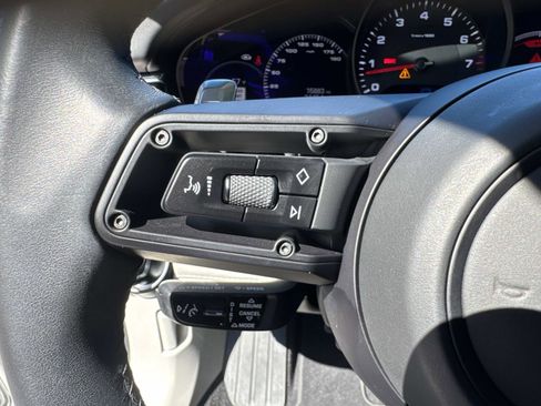 Used 2023 Porsche Panamera 4 Platinum Edition image 30