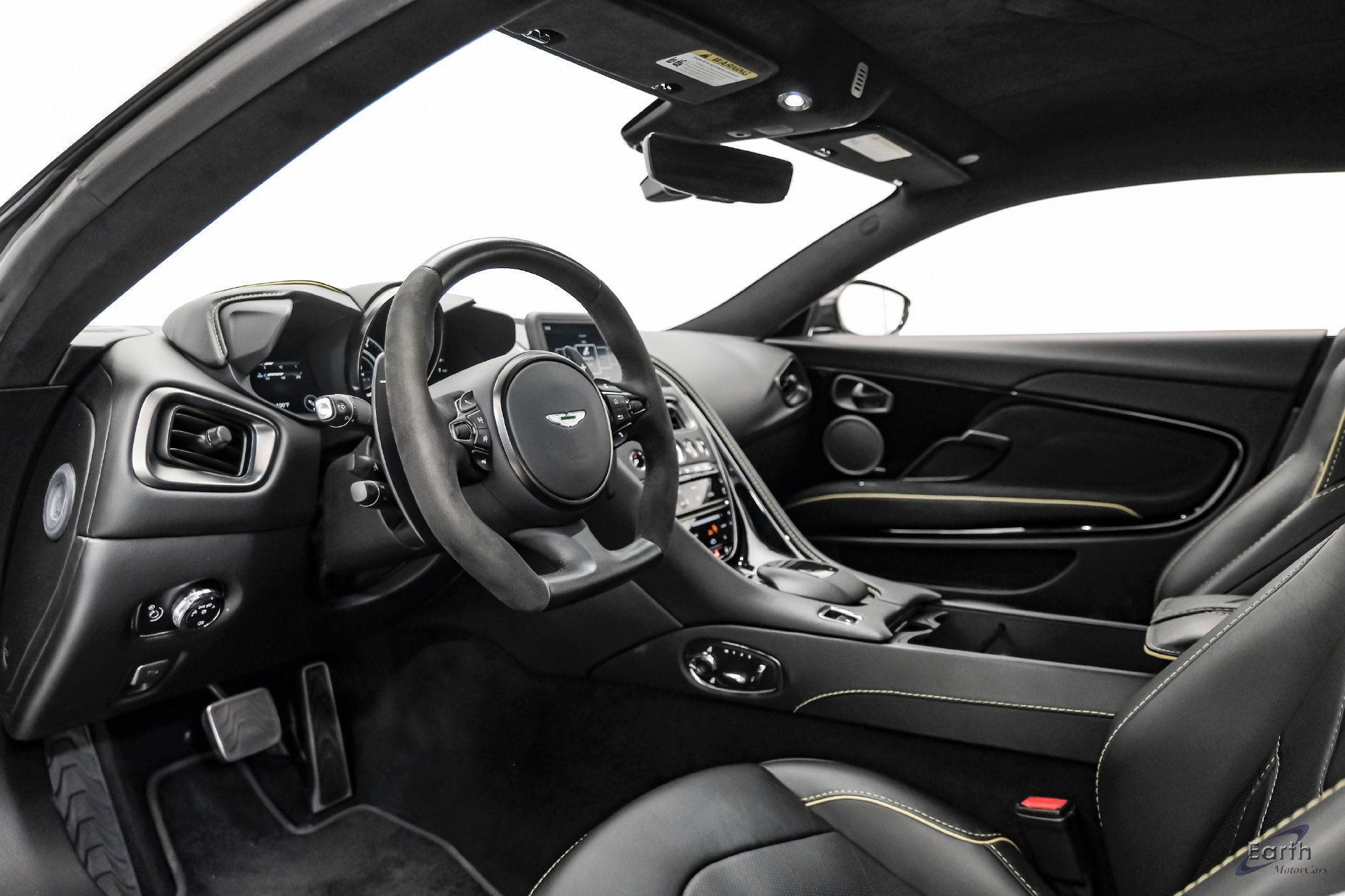 Used 2019 Aston Martin DBS Superleggera RWD image 40
