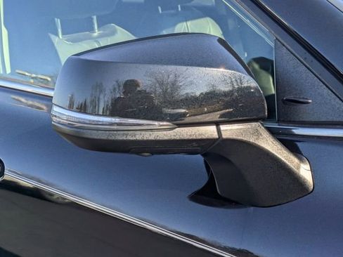 Certified 2022 Toyota Highlander Platinum image 12