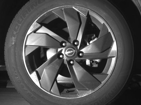 Used 2025 Nissan Rogue SV image 13