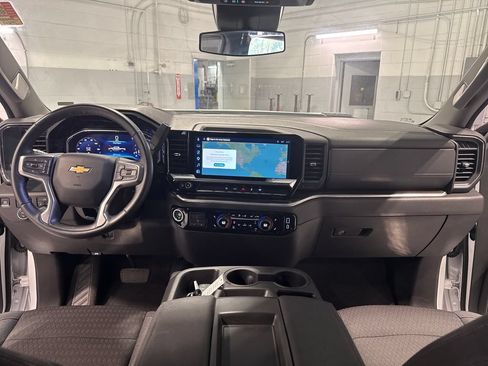 Used 2025 Chevrolet Silverado 2500 LT w/ Convenience Package AWD/4WD image 37