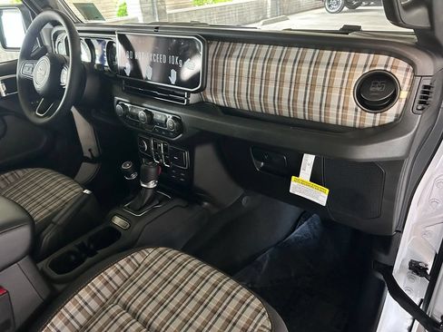 New 2026 Jeep Wrangler Unlimited Sport AWD/4WD image 18