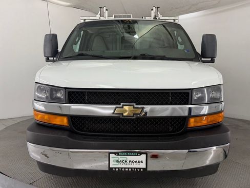 Used 2020 Chevrolet Express 3500 w/ Power Convenience Package RWD image 2