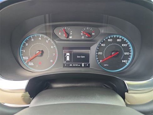 Used 2023 Chevrolet Traverse LS image 27