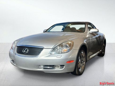 Used 2006 Lexus SC 430 Convertible RWD image 2