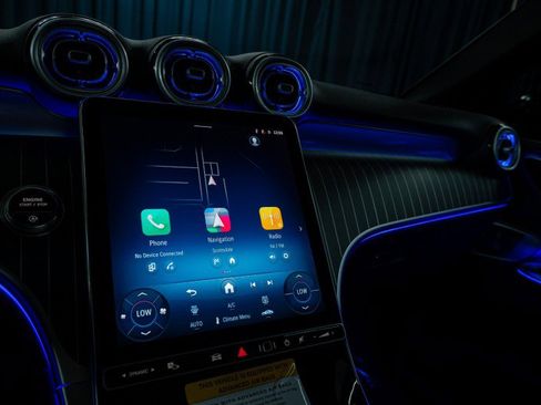 New 2026 Mercedes-Benz GLC 300 4MATIC image 18